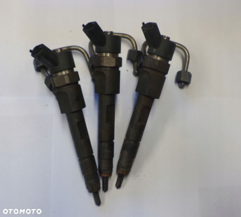 WTRYSK WTRYSKIWACZ RENAULT 1.9 DCI 0445110109B - 1