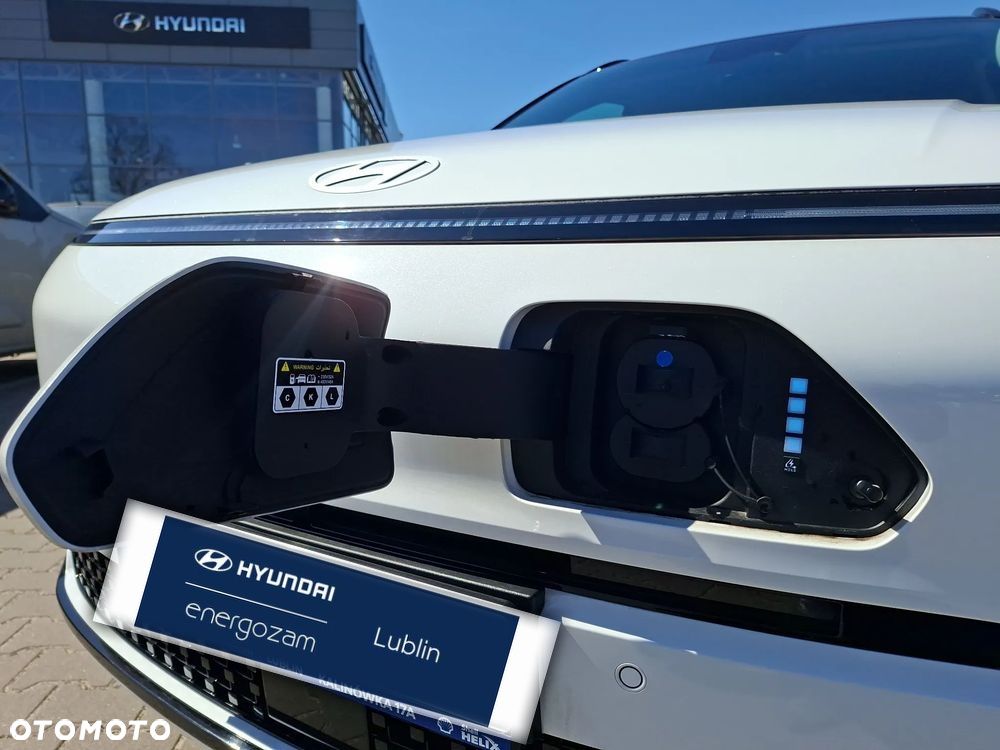 Hyundai Kona 65kWh Executive Plus - 20