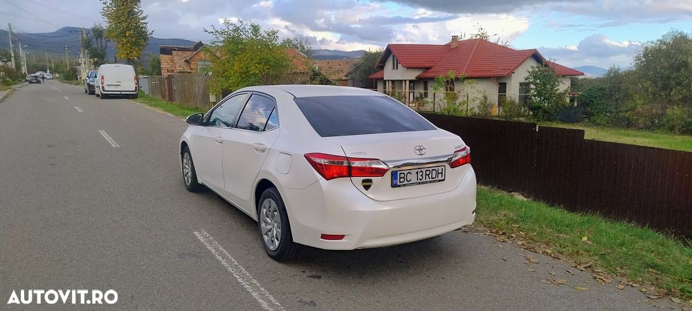 Toyota Corolla 1.6 Luna - 3