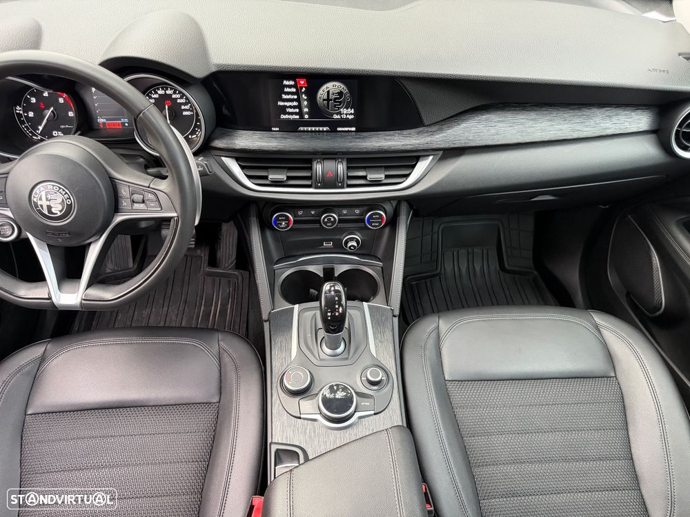 Alfa Romeo Stelvio 2.2 D Super AT8 - 8