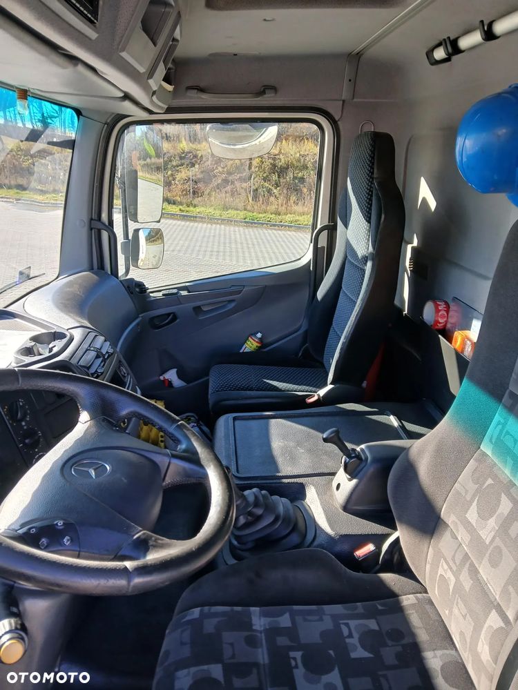 Mercedes-Benz ATEGO - 11