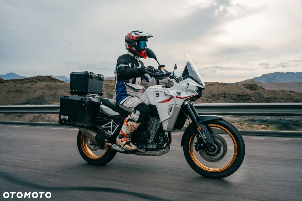 KOVE 800X Touring - 18