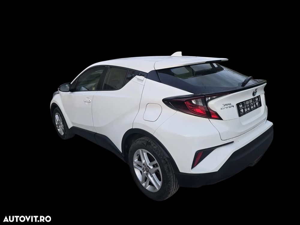 Toyota C-HR Flow - 4