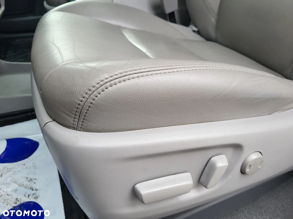 Toyota Sienna 3.5 V6 XLE AWD - 6