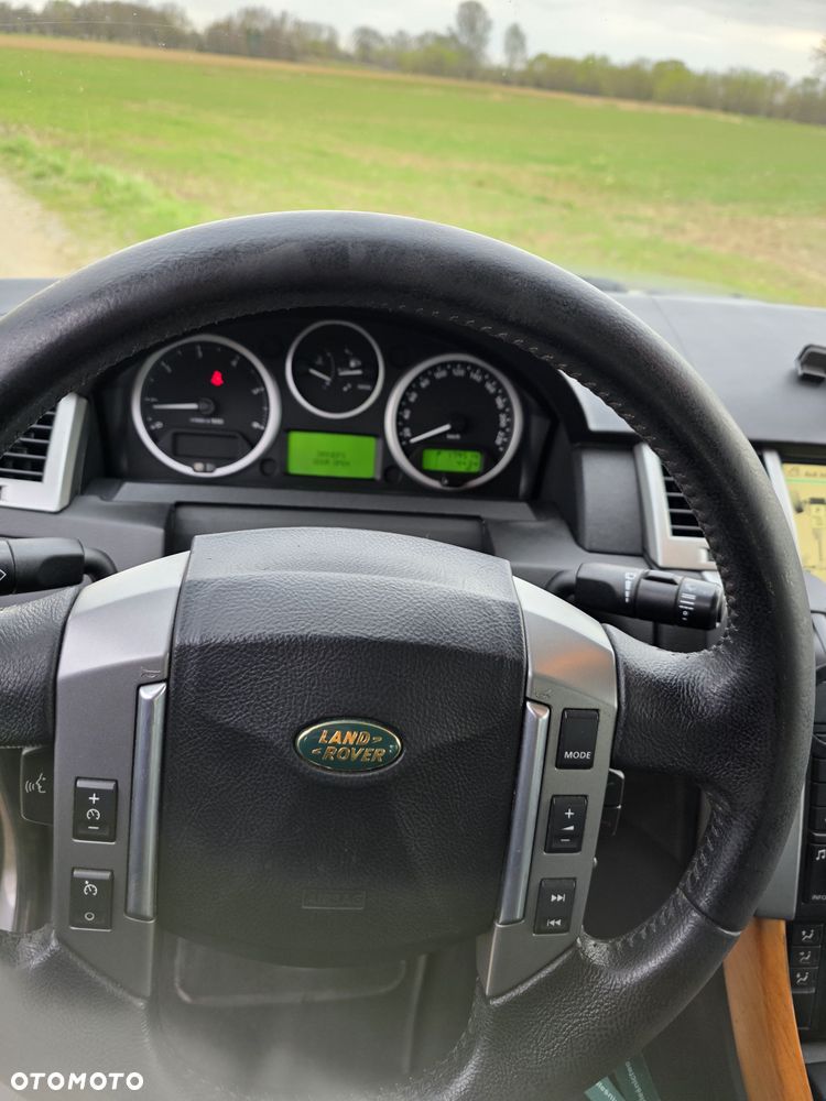 Land Rover Range Rover Sport - 16