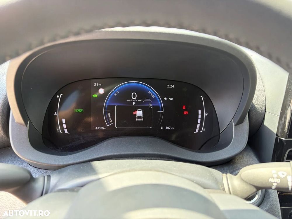 Toyota Yaris Cross 1.5 VVT-i HSD 4x2 Dynamic - 18