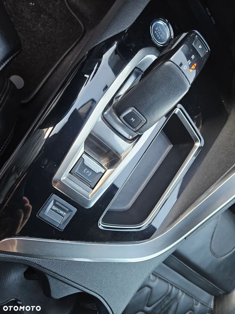 Peugeot 3008 BlueHDi 180 Stop & Start EAT8 GT - 28