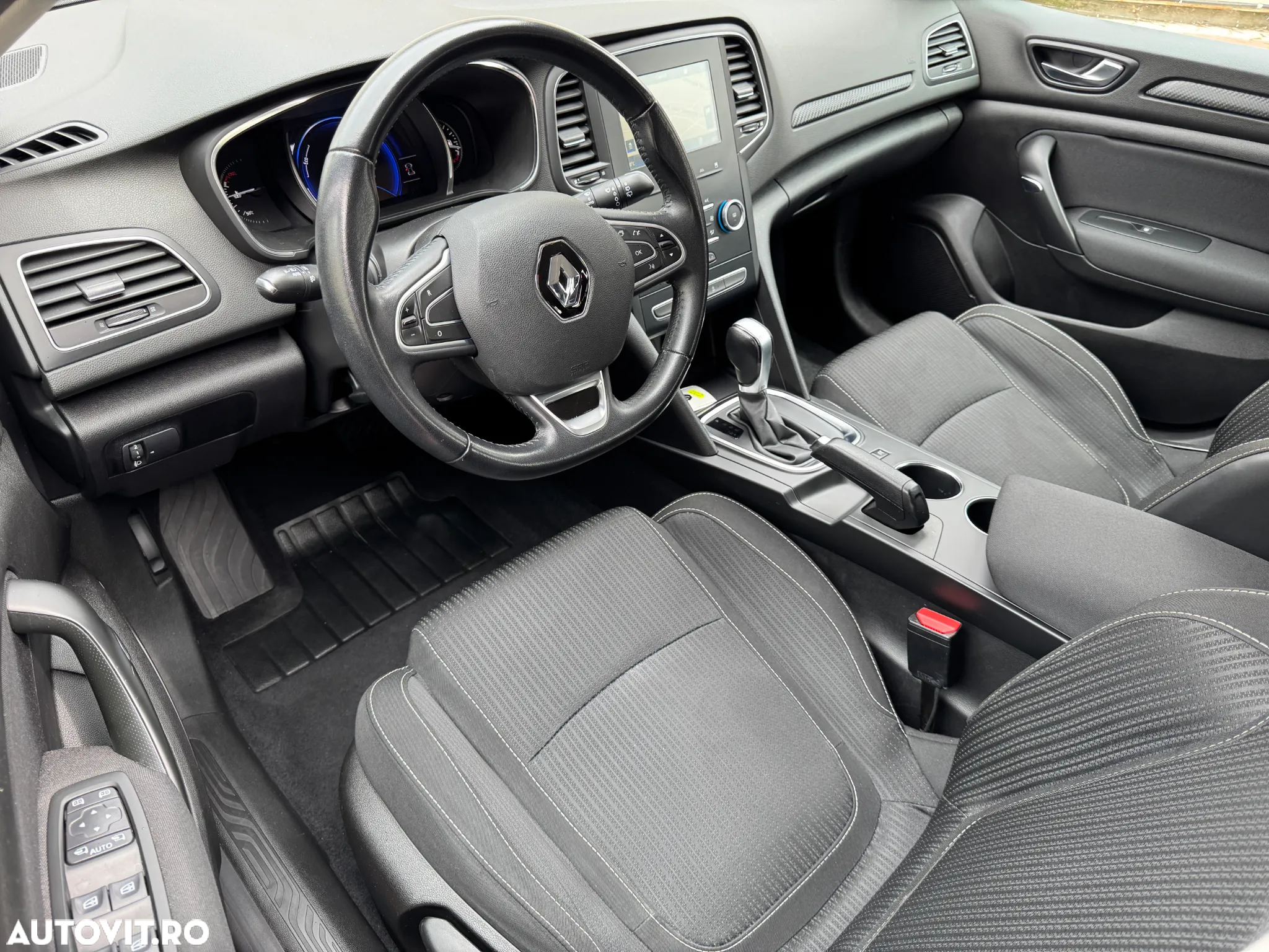 Renault Megane ENERGY dCi 110 EDC LIMITED - 10