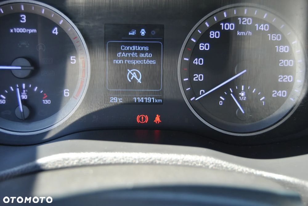 Hyundai Tucson 1.7 CRDI BlueDrive Style 2WD - 17