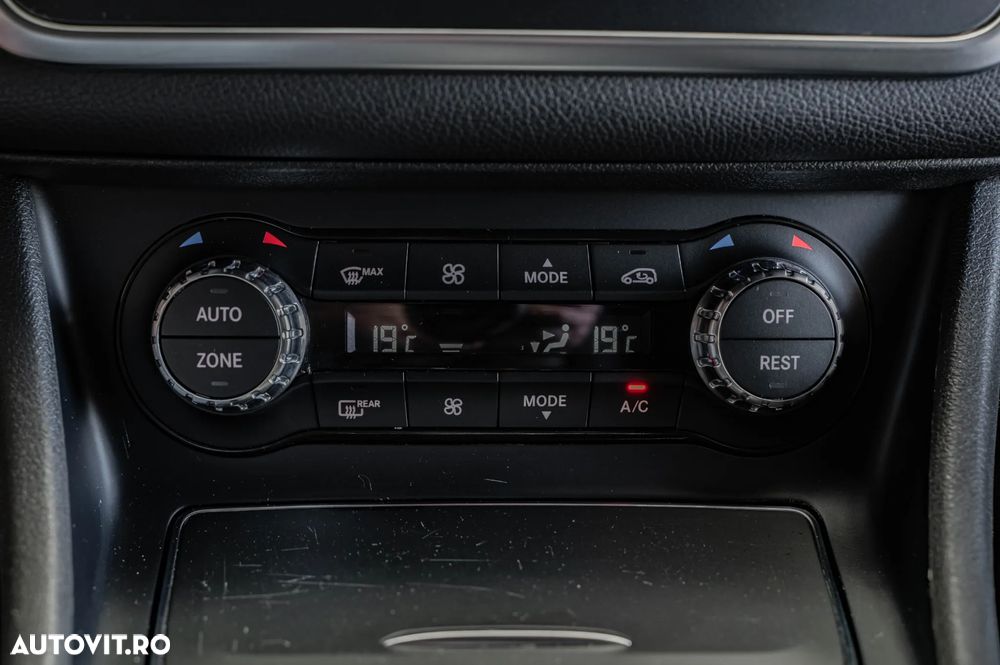 Mercedes-Benz CLA 200 d 7G-DCT AMG Line - 33