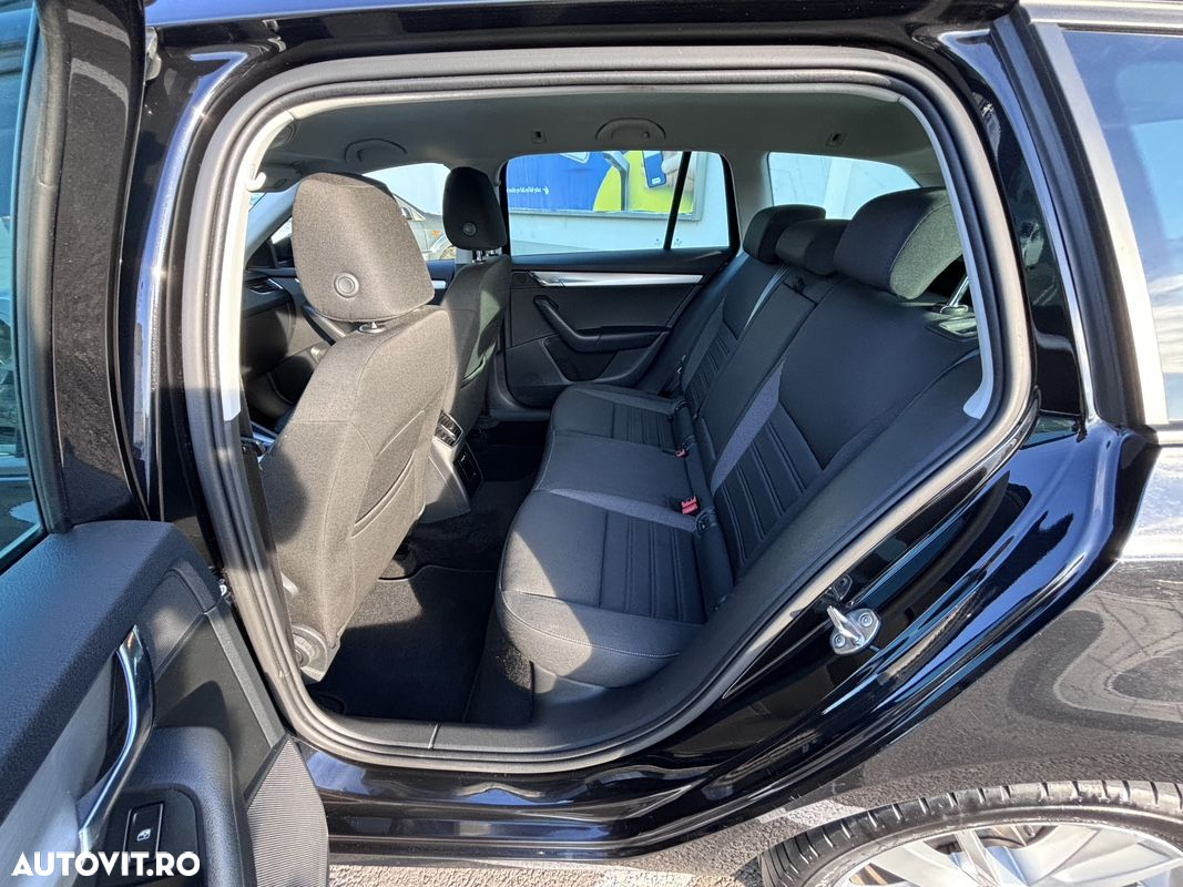 Skoda Octavia 2.0 TDI DSG Ambition - 16
