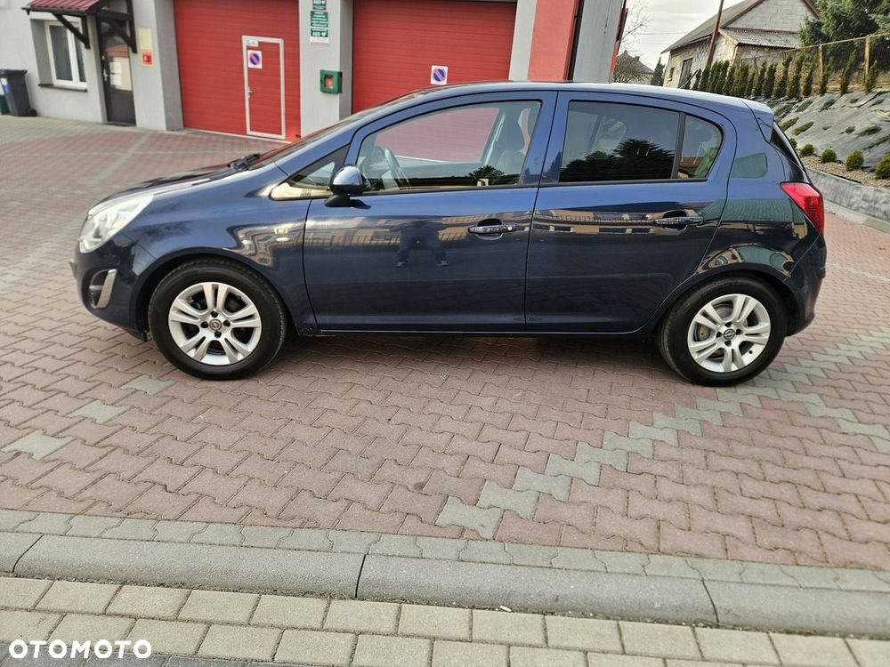 Opel Corsa 2011 photo 4