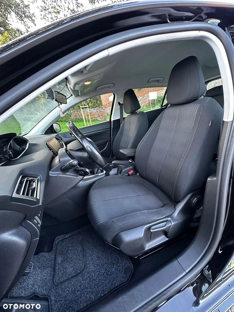 Peugeot 308 1.6 BlueHDi Active S&S - 21