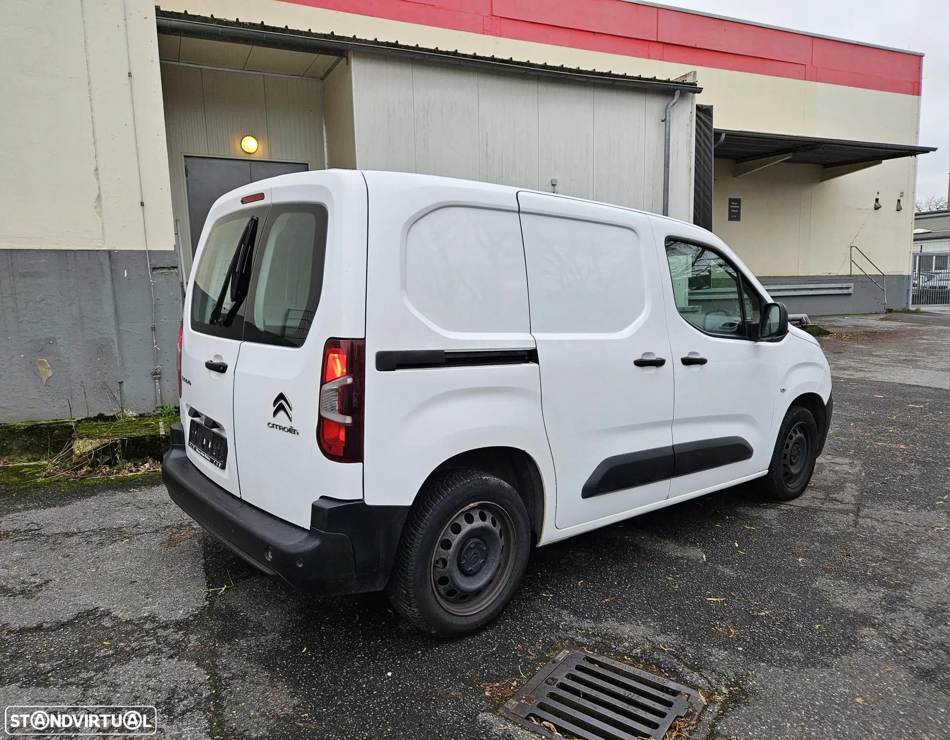 Citroën Berlingo  1.5Hdi  Standart Pro 3Lug  AC TEL CC - 2