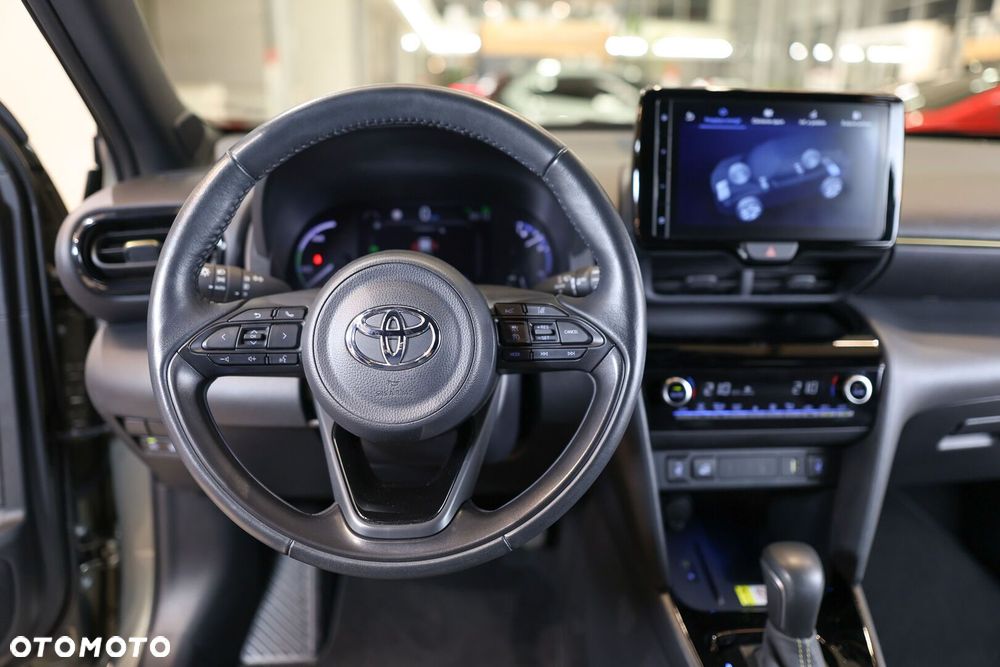 Toyota Yaris Cross - 18