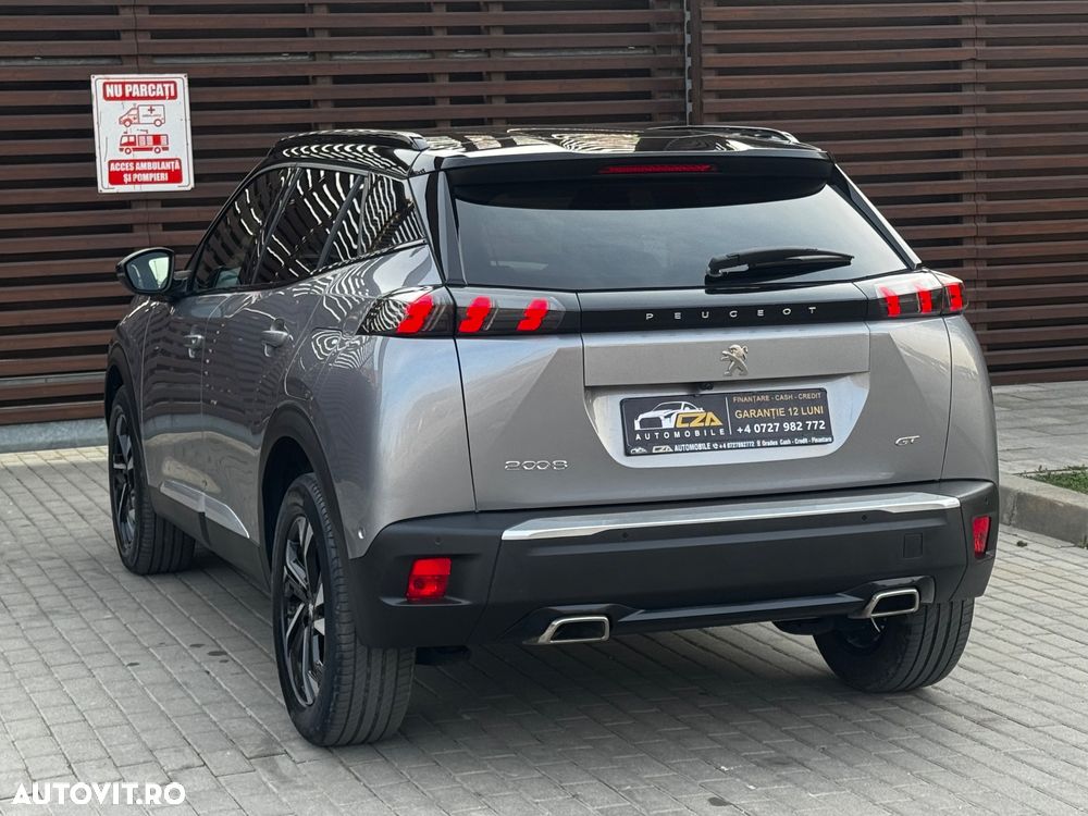 Peugeot 2008 PureTech 130 EAT8 GT - 11