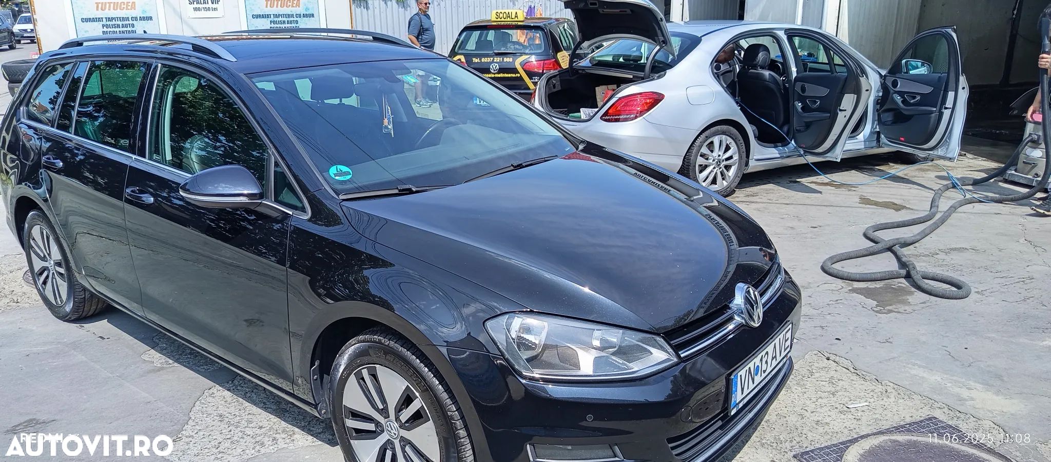 Volkswagen Golf 1.6 TDI DPF BMT Highline - 1