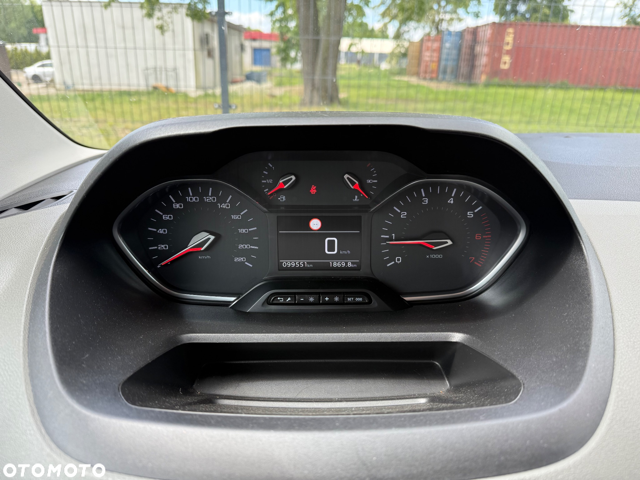 Peugeot Rifter 1.5 BlueHDI Allure - 23