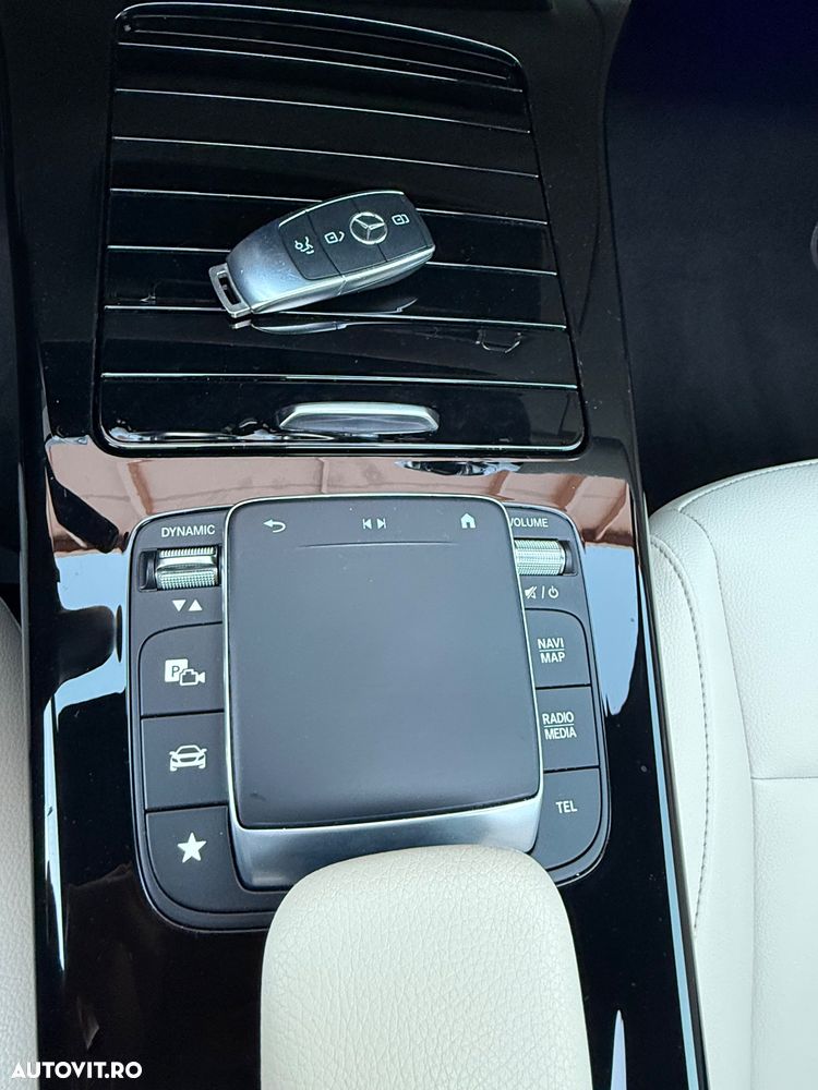 Mercedes-Benz CLA 250 - 16