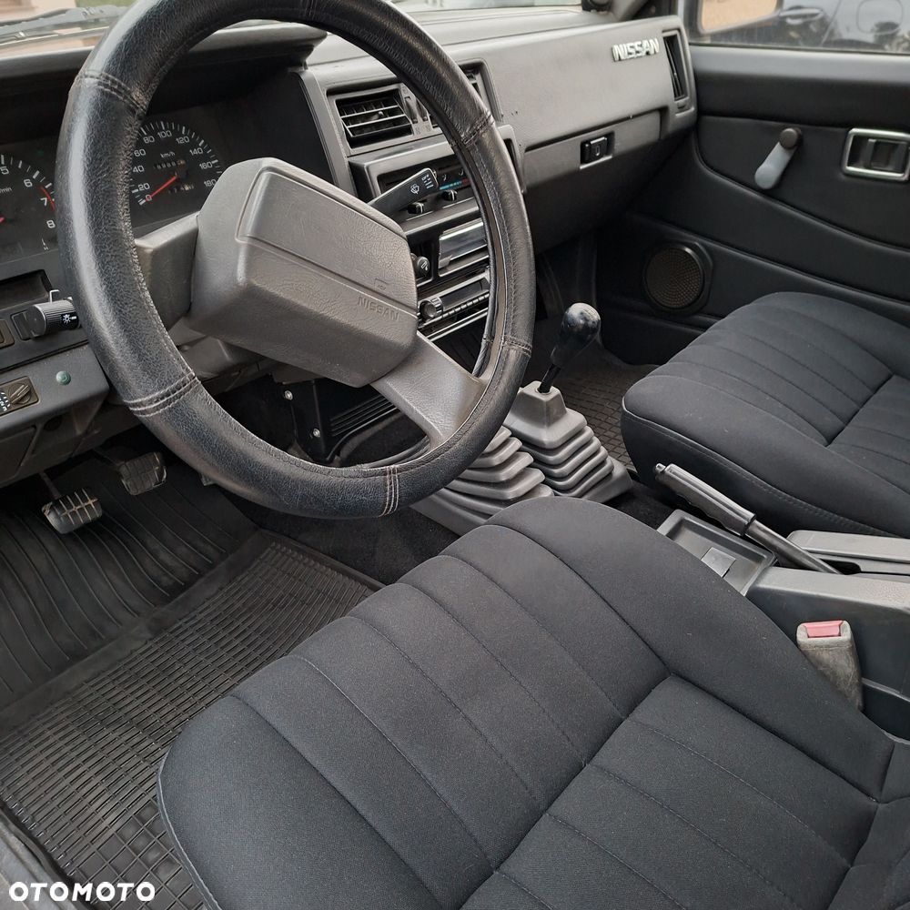 Nissan King Cab - 3