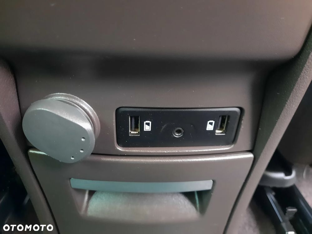 Renault Espace 1.6 dCi Energy Magnetic EDC 7os - 28