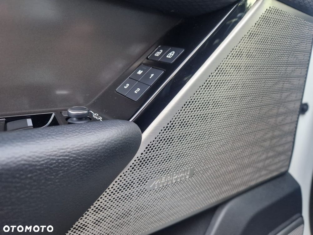 Land Rover Range Rover Velar - 13