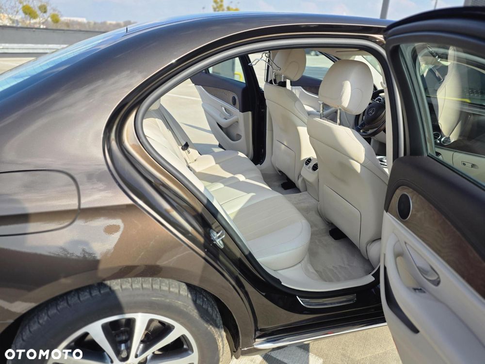 Mercedes-Benz Klasa E 220 d 9G-TRONIC - 9