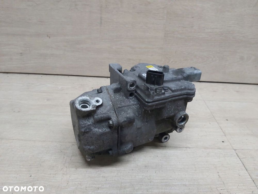 Toyota Auris II 1,8 hybryda sprężarka klimatyzacji kompresor 042200-1030 - 4