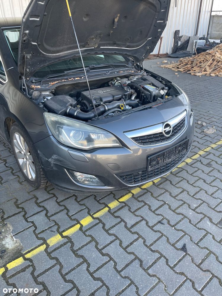 OPEL ASTRA J Z177 BI XENON 13374517 13374518 MASKA BŁOTNIK DRZWI - 2