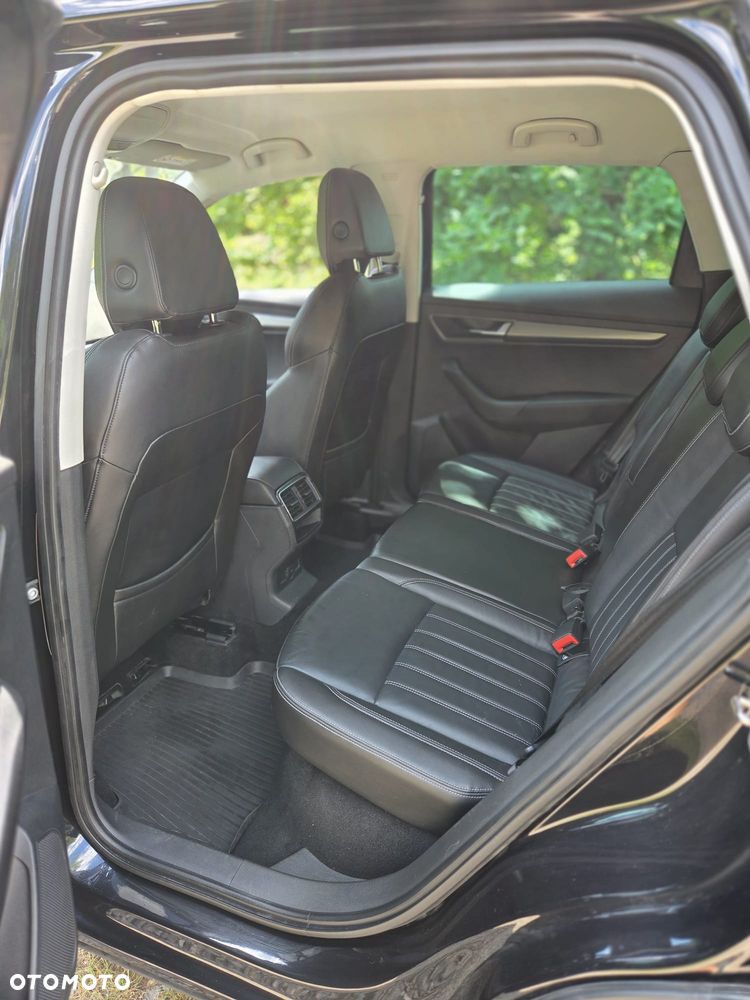 Skoda Karoq 2.0 TDI SCR 4x4 Style DSG - 11