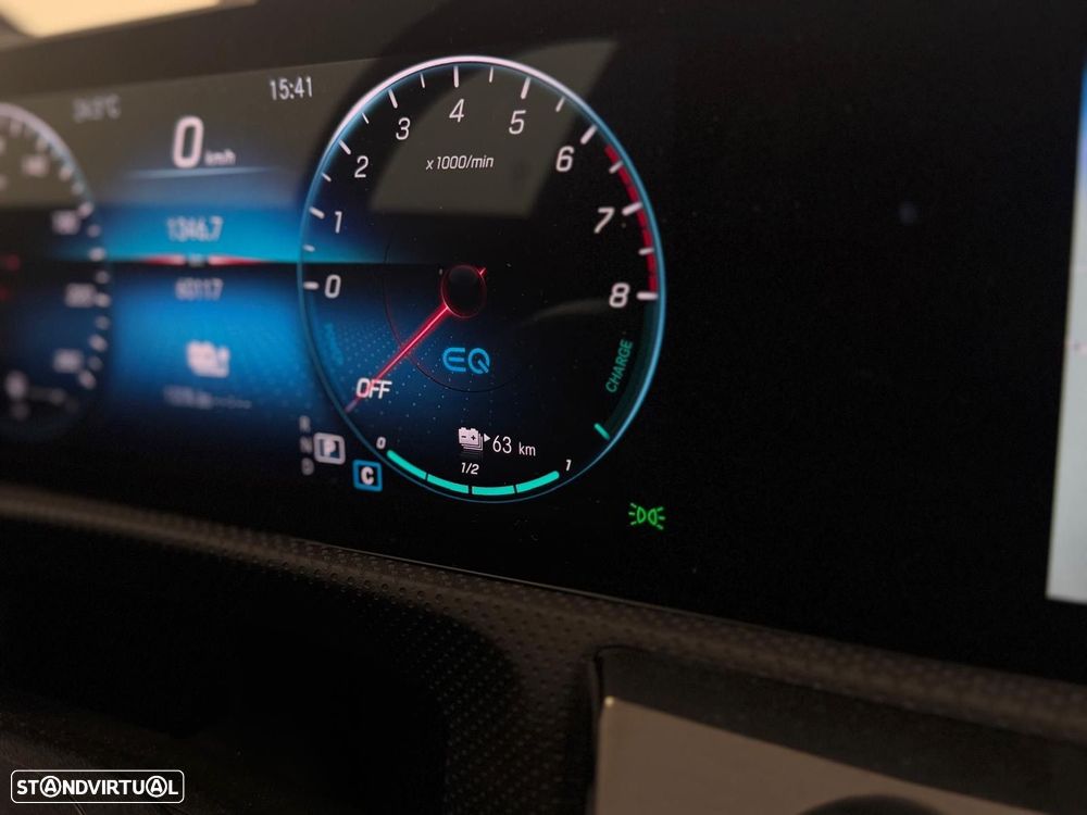 Mercedes-Benz CLA 250 - 12