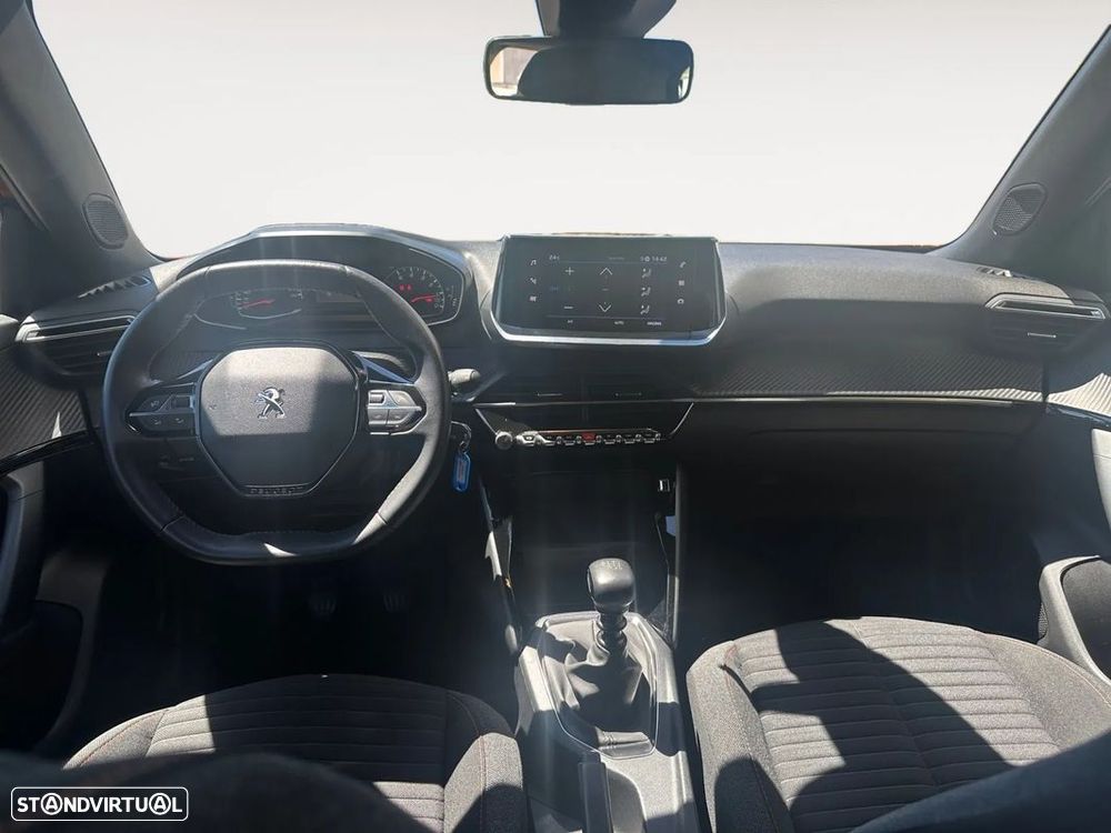 Peugeot 2008 1.2 PureTech Active Pack - 12