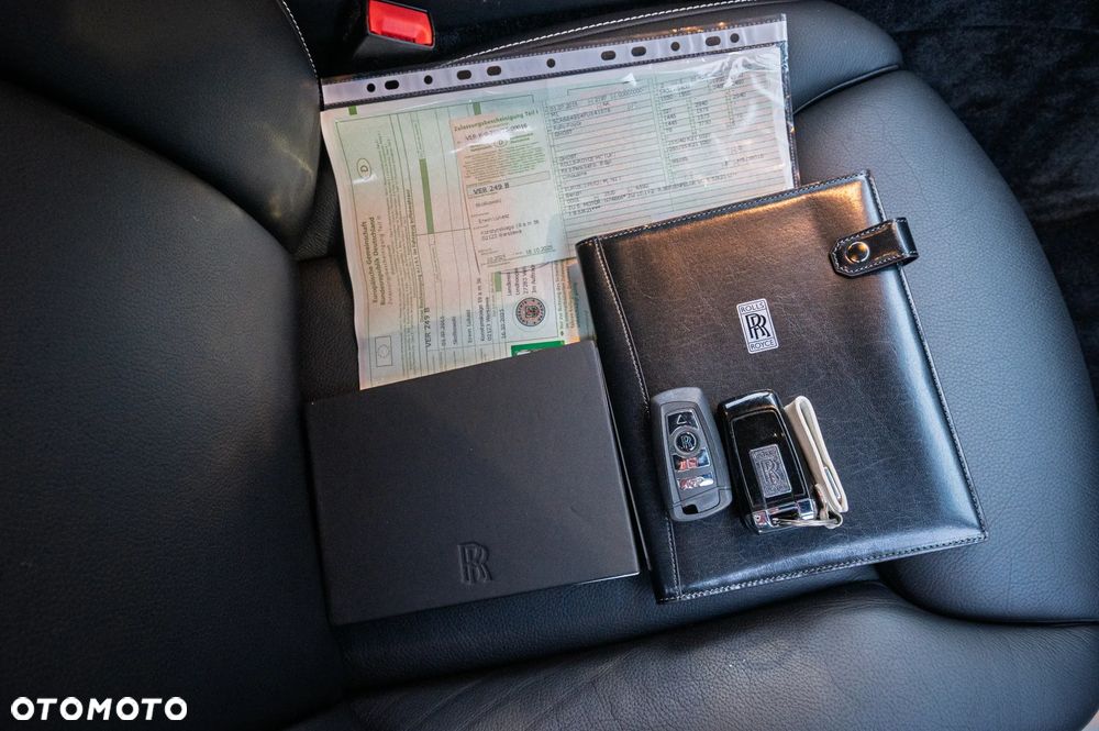 Rolls-Royce Ghost - 35