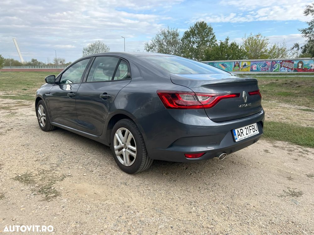 Renault Megane TCe GPF Business - 6