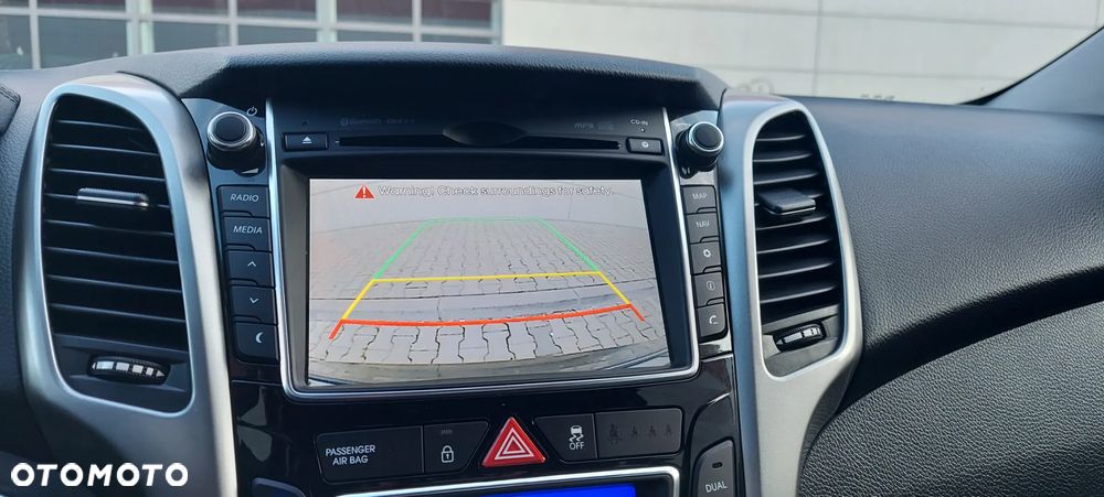 Hyundai i30 1.6 CRDi Premium - 23