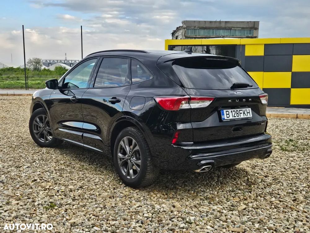Ford Kuga 2.5 Duratec FHEV 4x4 ST-LINE X - 33