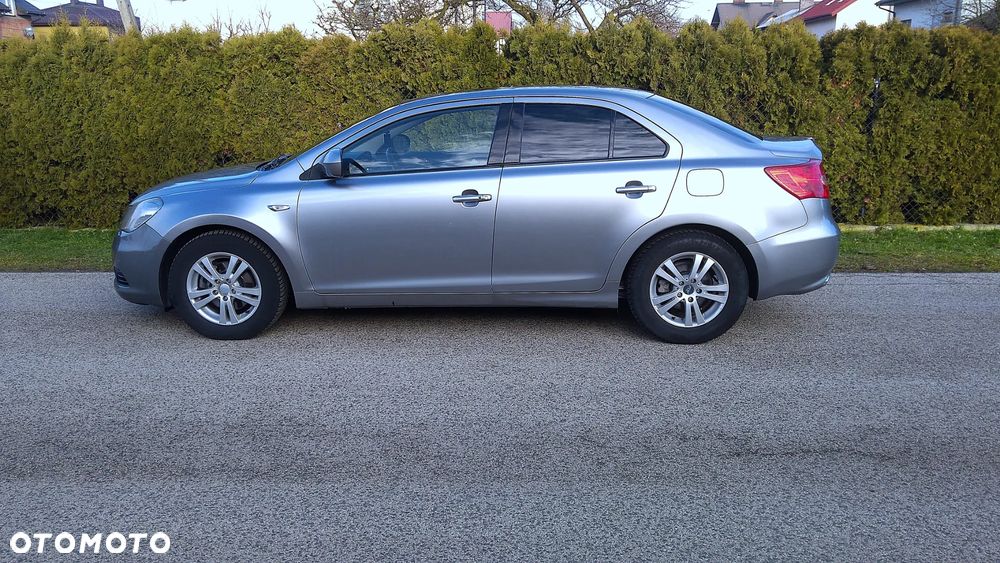 Suzuki Kizashi 2.4 4x4 CVT Sport - 3