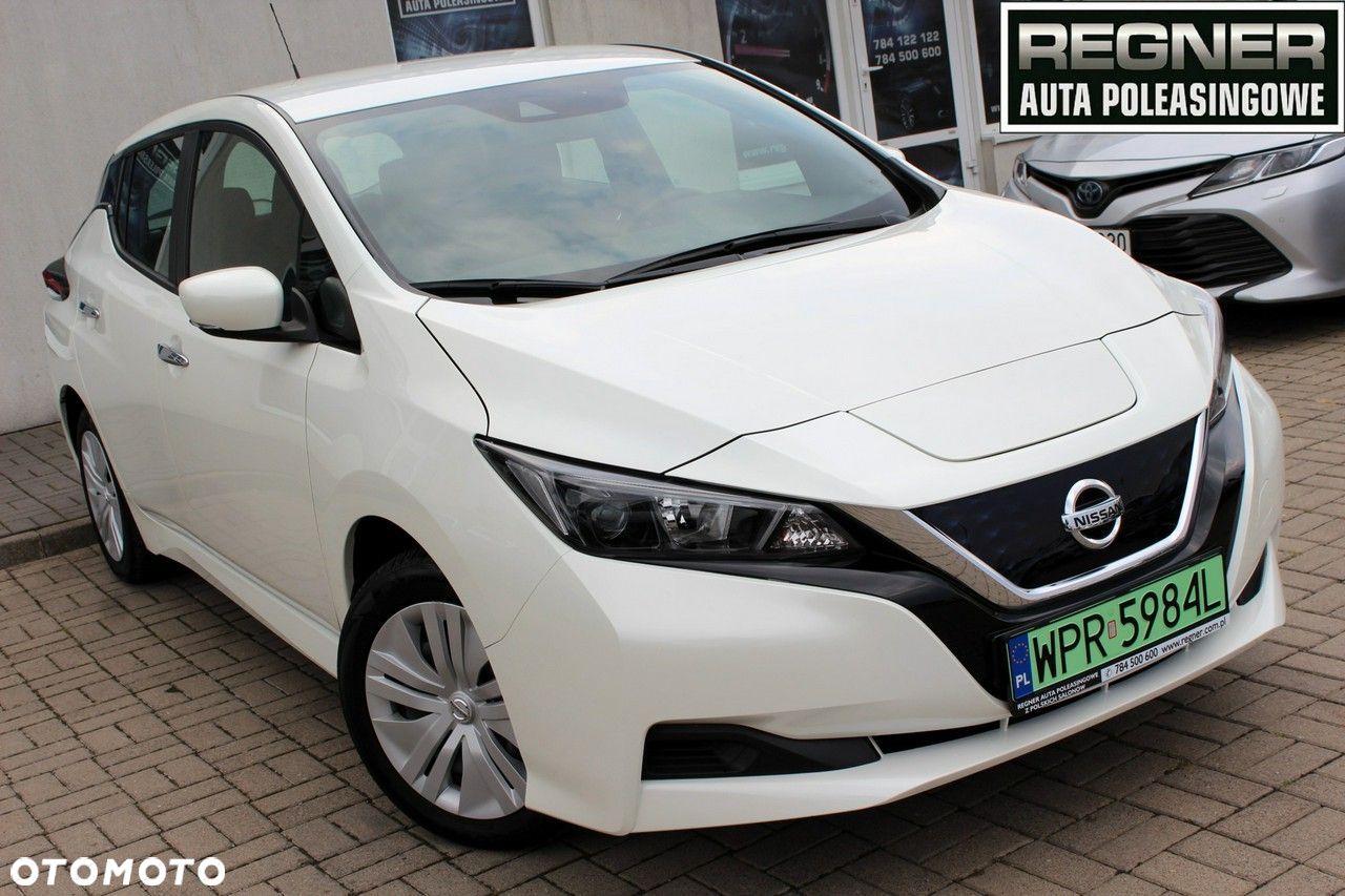 Nissan Leaf - 1