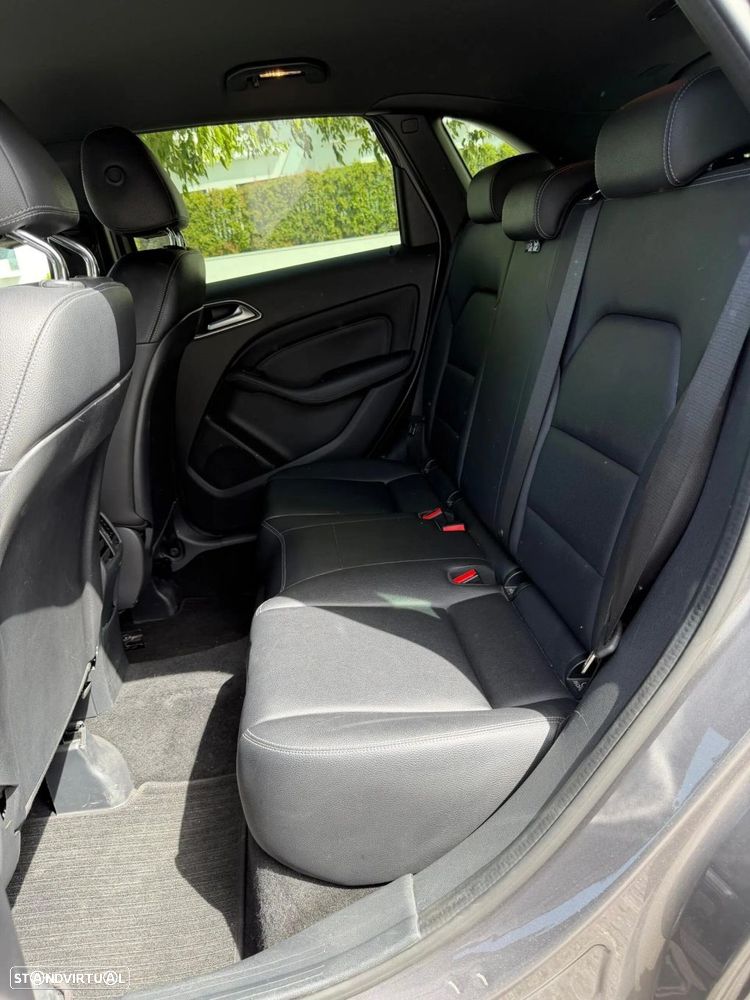 Mercedes-Benz B 180 d 7G-DCT - 16