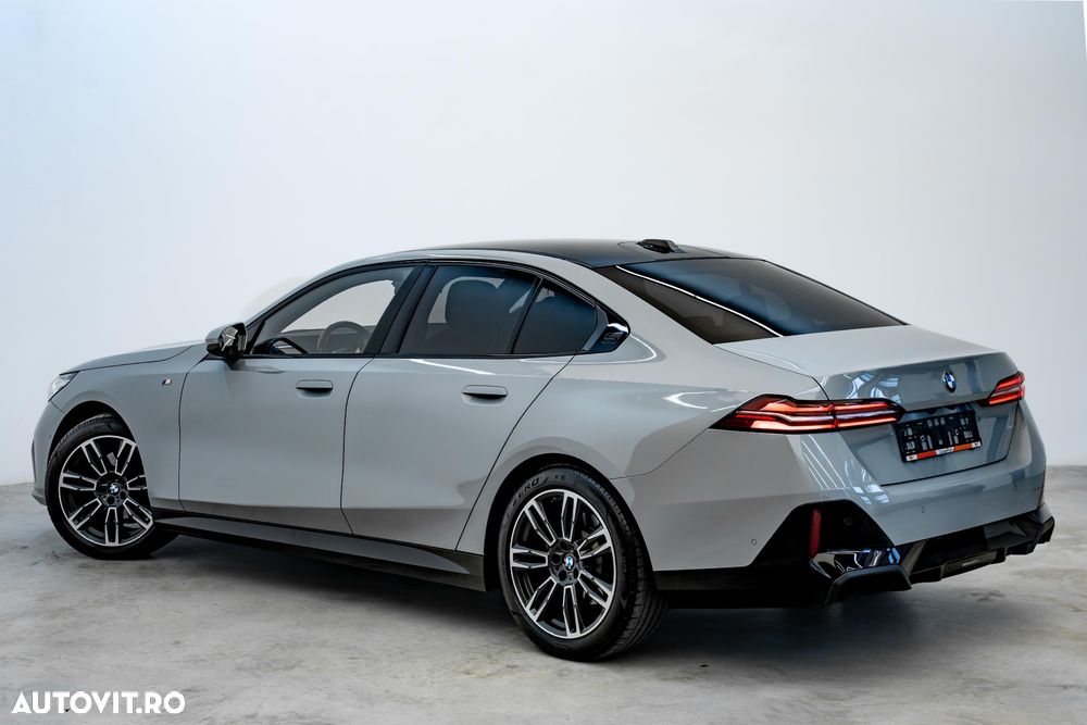 BMW Seria 5 520i Aut. - 11