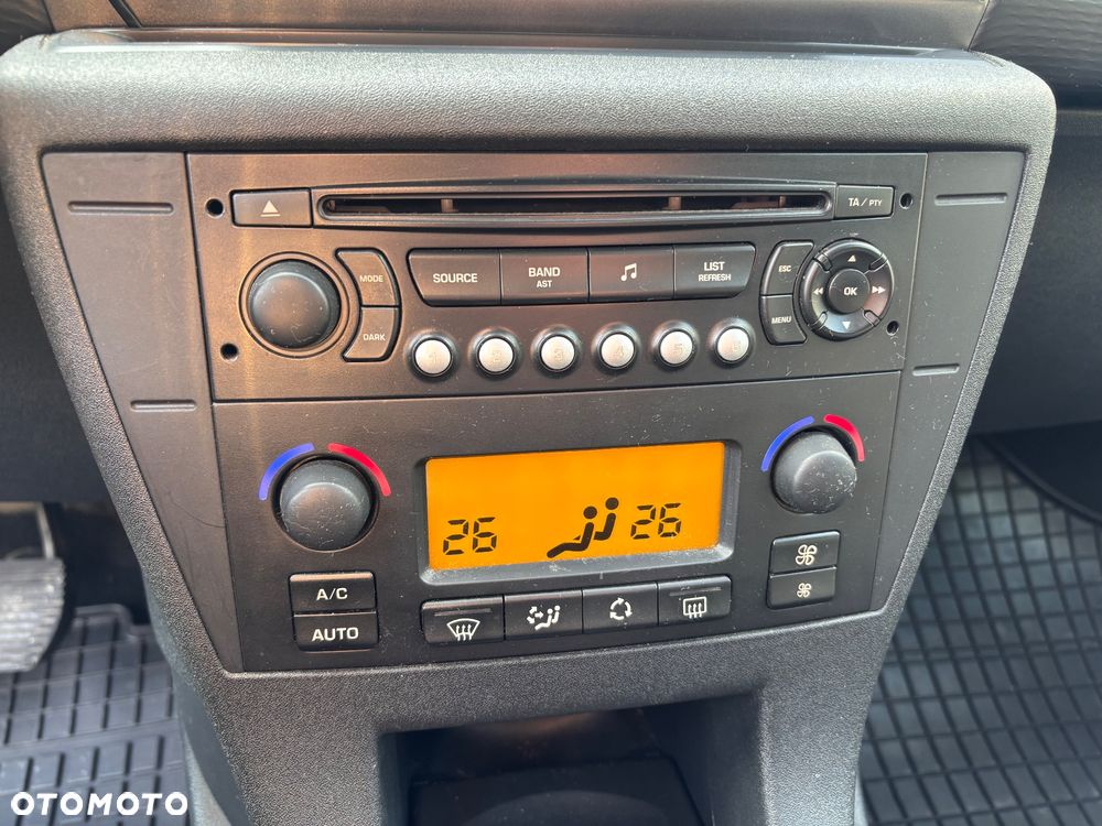 Citroën C4 1.6 VTi SX - 9