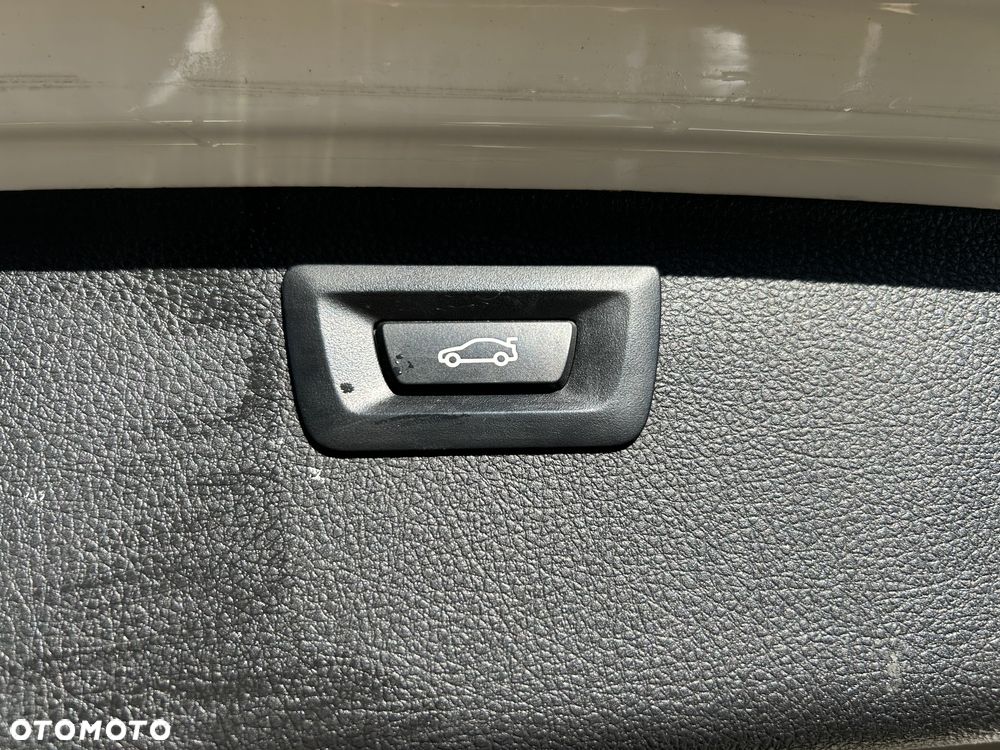 BMW Seria 3 320d M Sport - 19