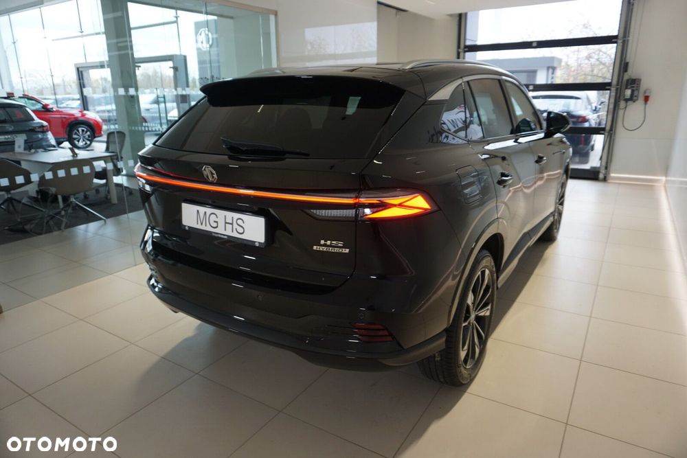 MG HS Hybrid+ - 18