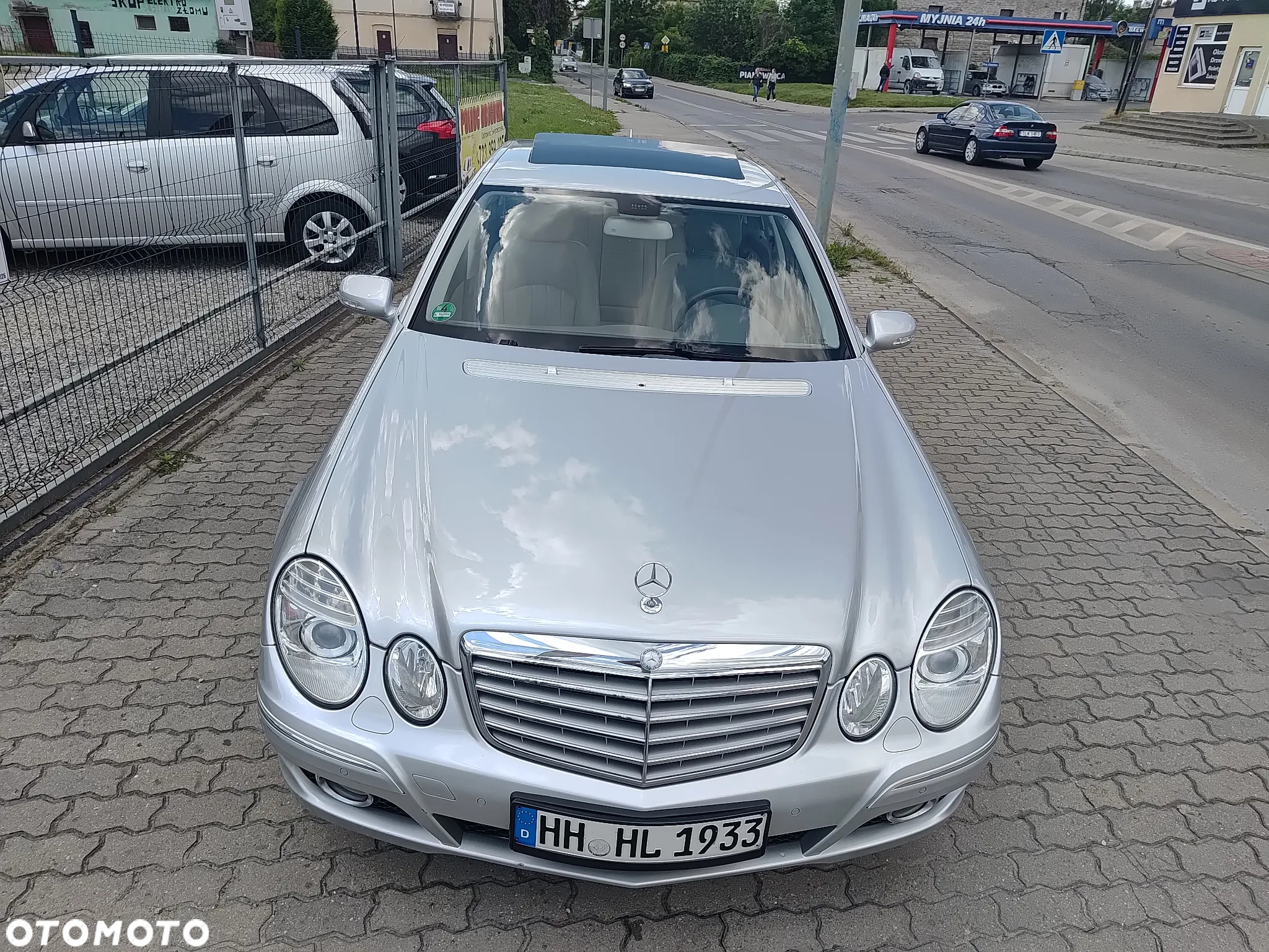 Mercedes-Benz Klasa E 300 Elegance - 24