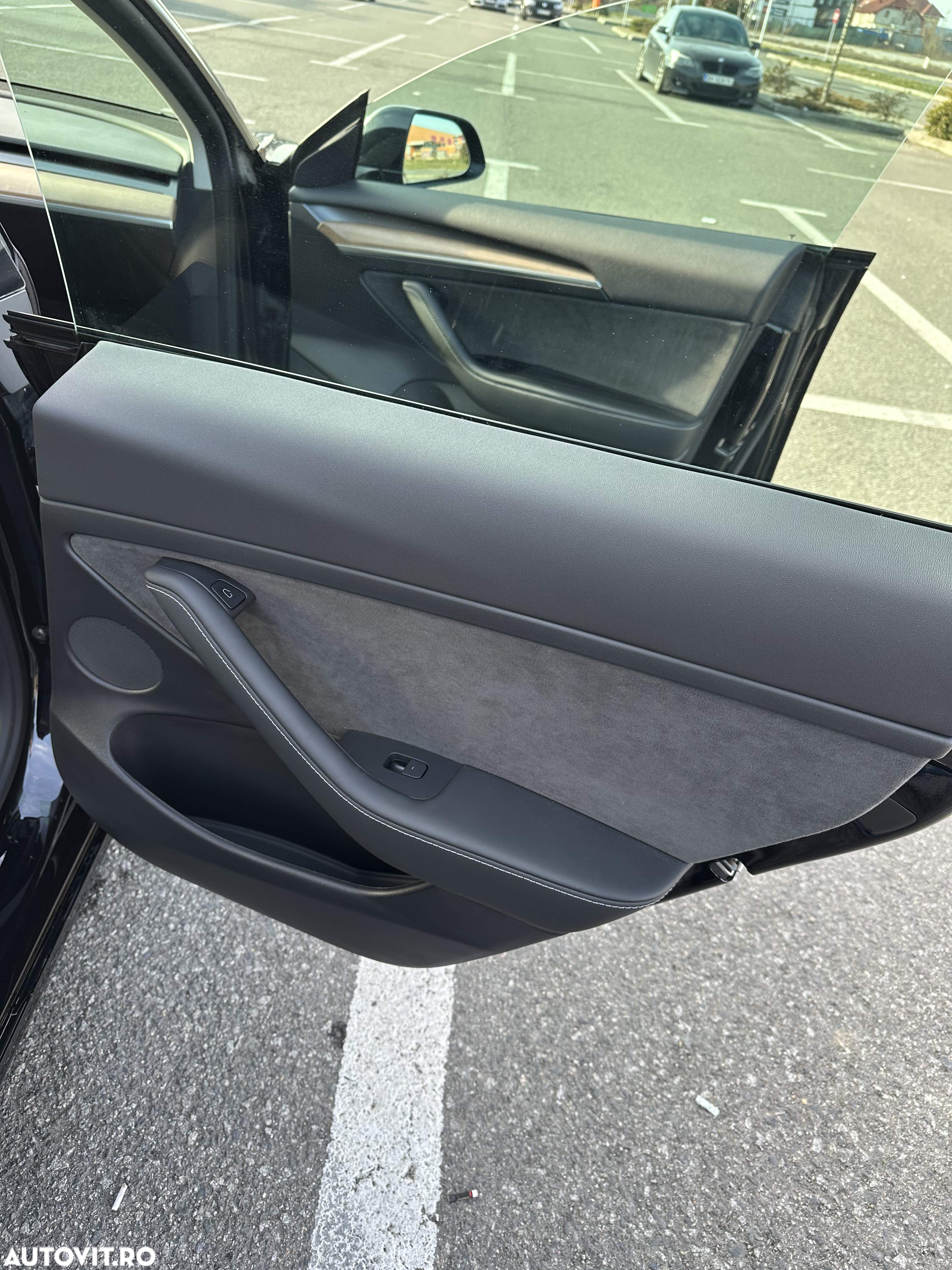 Tesla Model 3 - 30