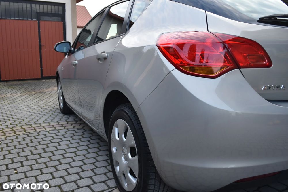 Opel Astra - 7