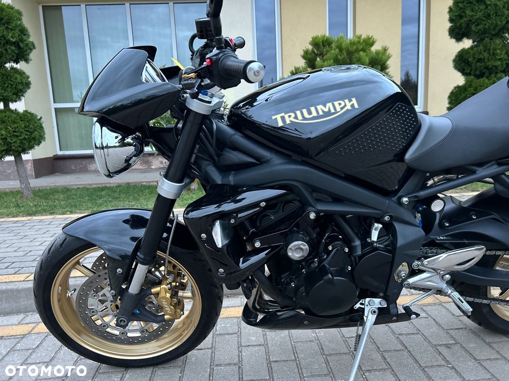Triumph Street Triple - 21