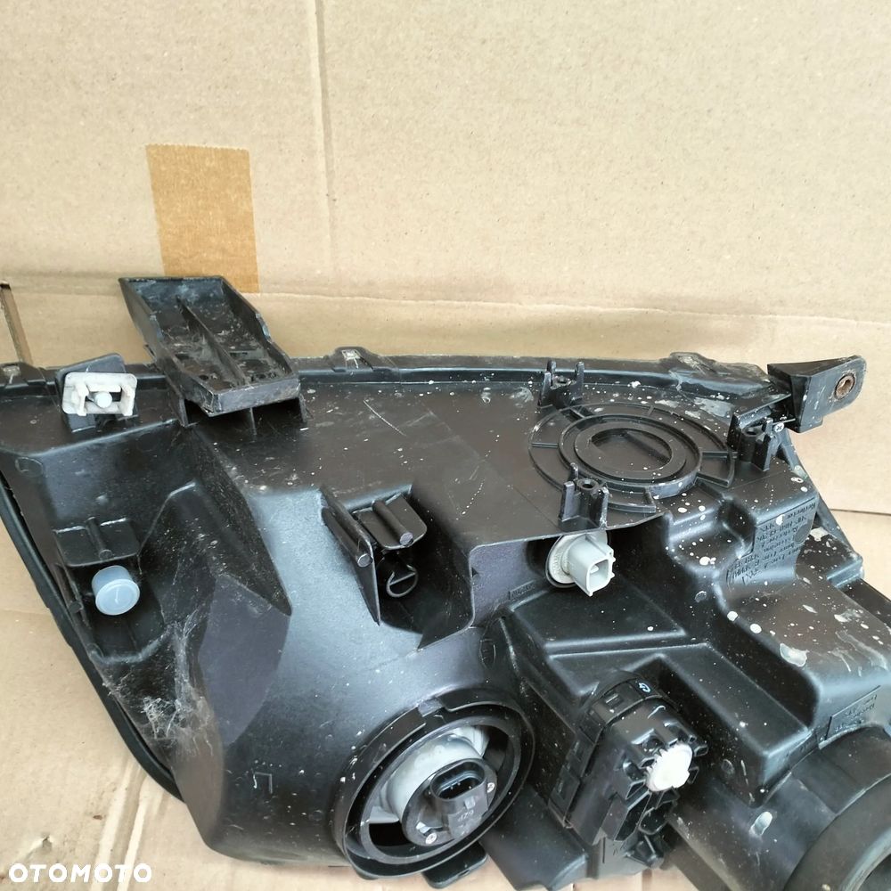 SUZUKI VITARA 2 LAMPA PRZÓD LEWA ŁADNA - 4