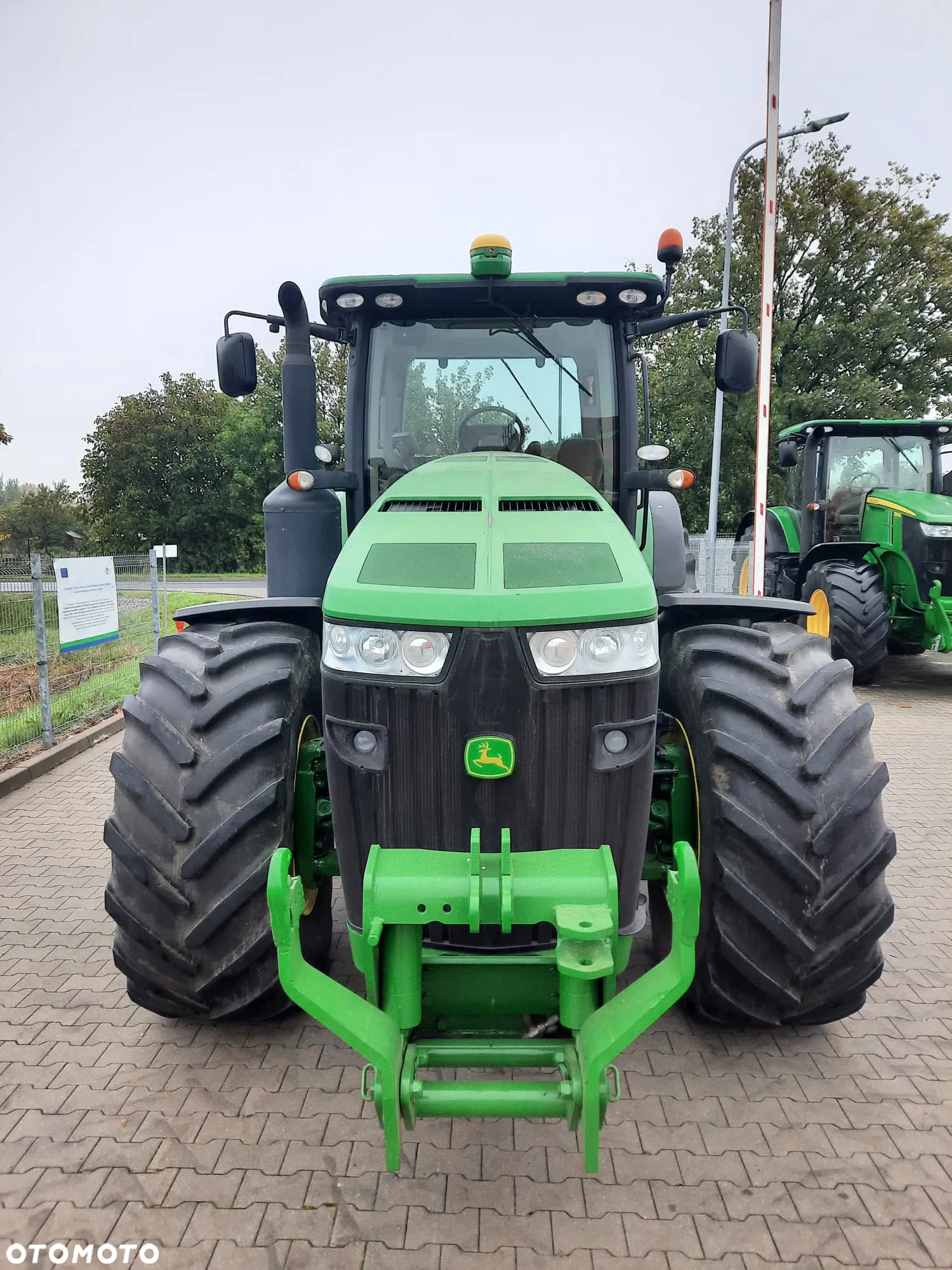John Deere 8260 R - 3