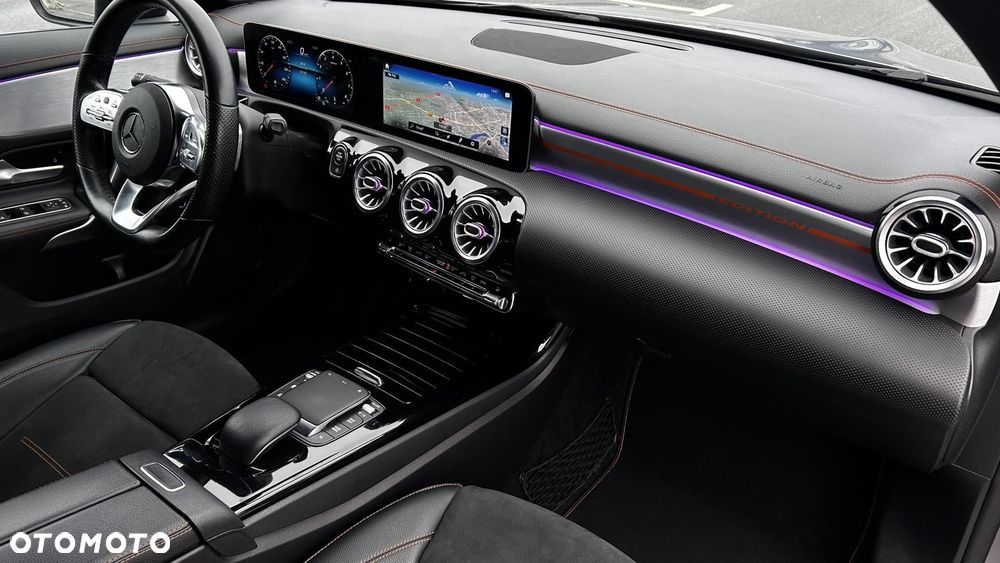 Mercedes-Benz CLA 220 4-Matic Edition 1 7G-DCT - 23